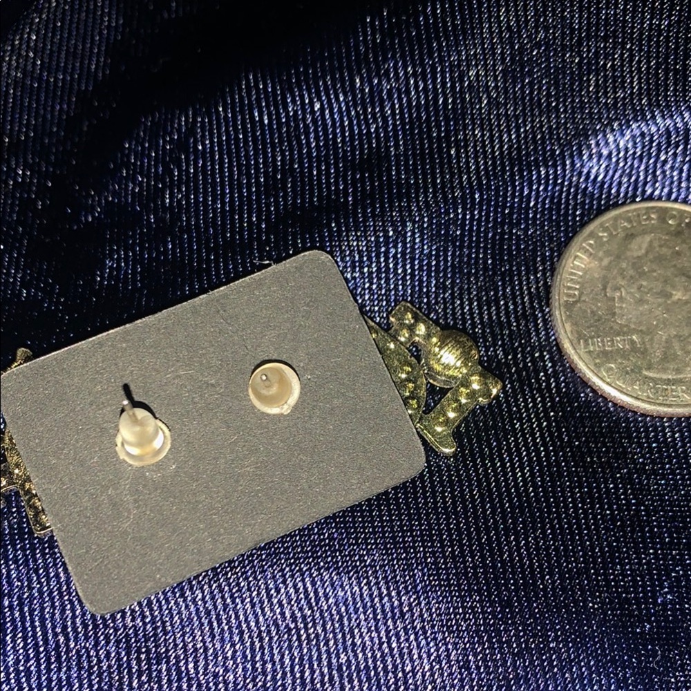 Fashion Crystal Logo Earrings - Picture 4 of 6